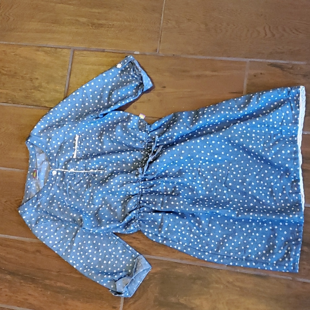 Girls dress
